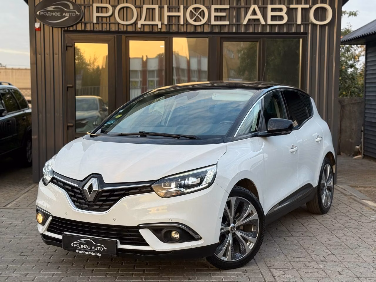 Renault Scenic фото 3