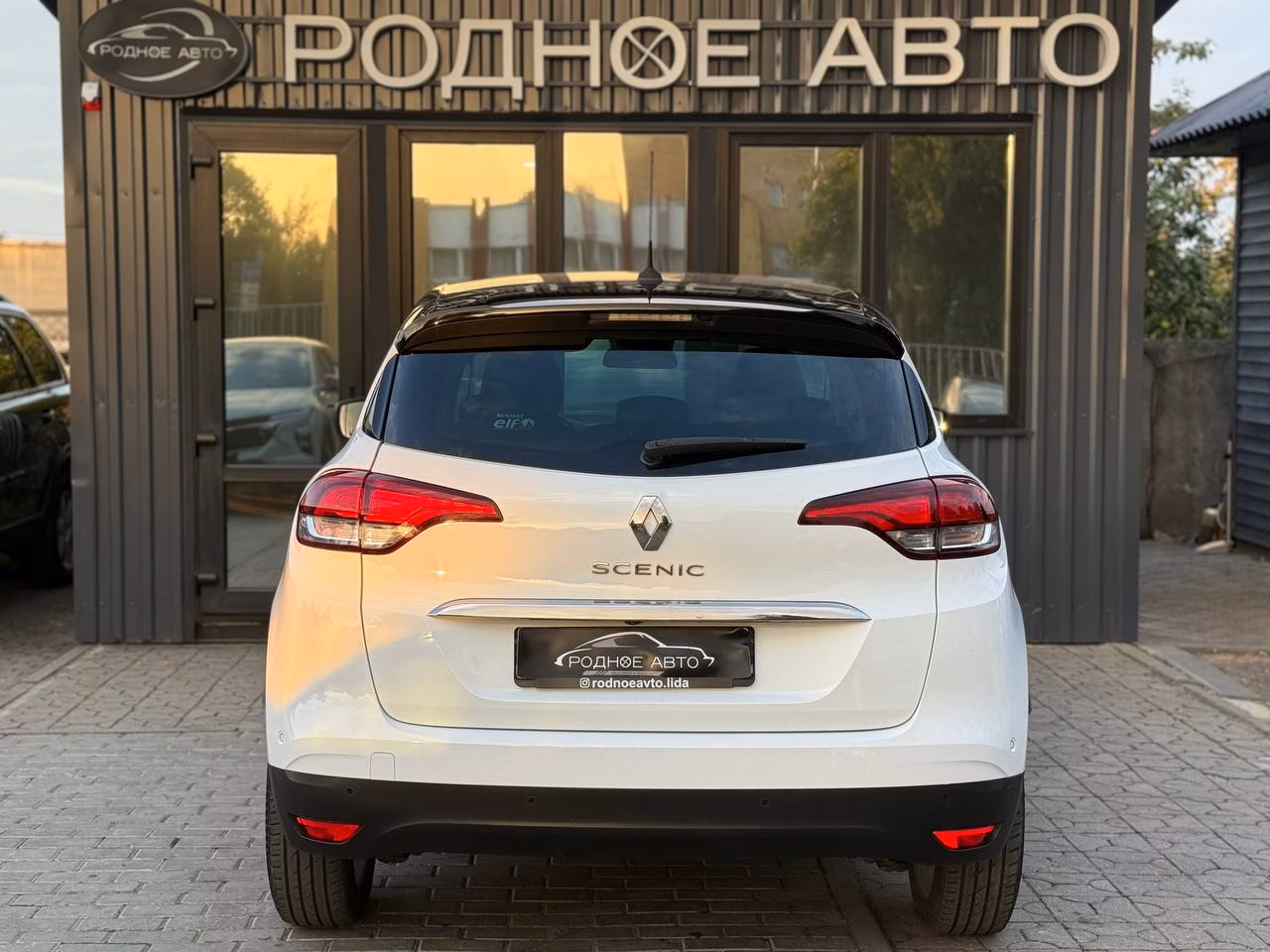 Renault Scenic фото 5
