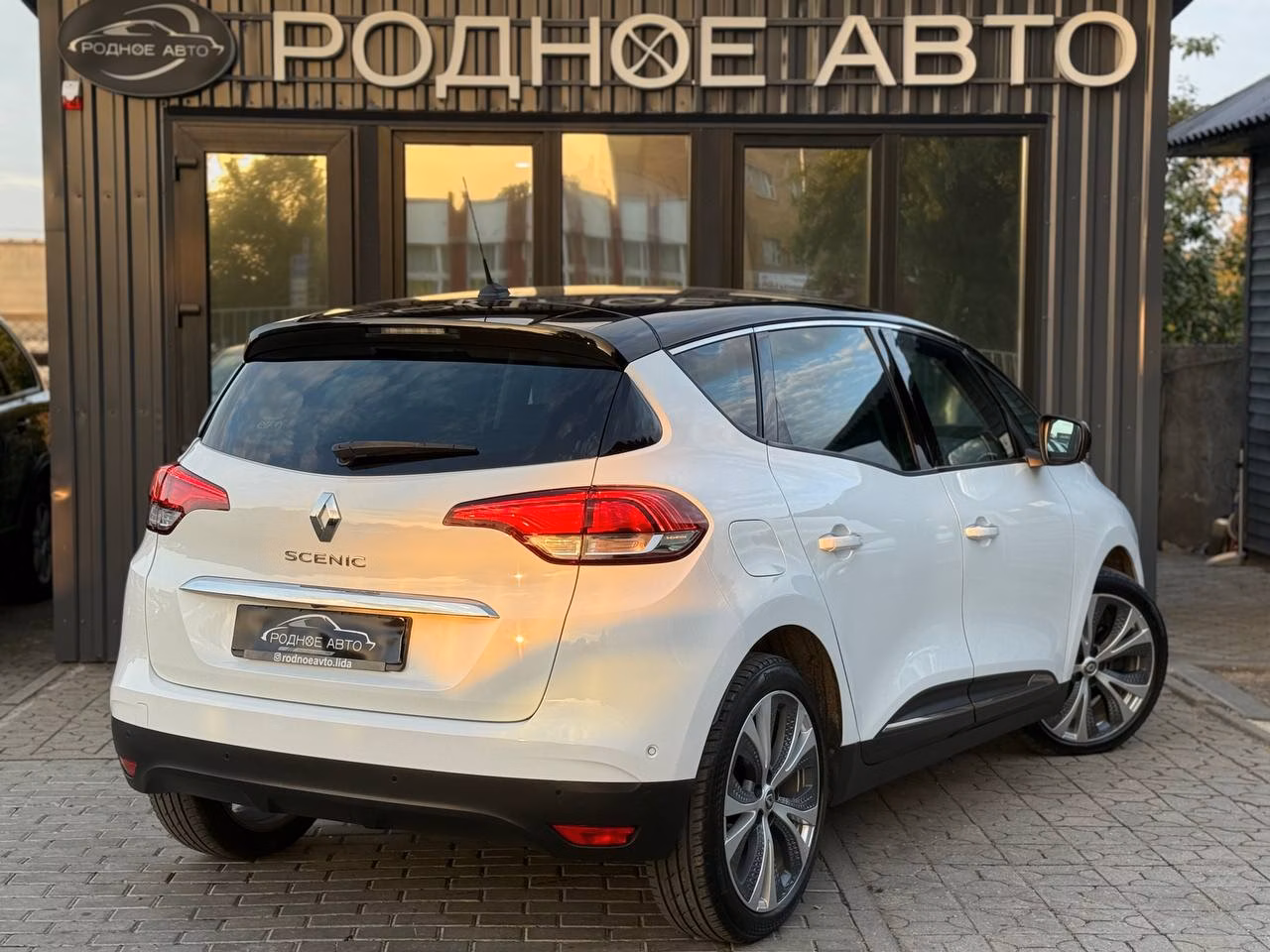 Renault Scenic фото 6