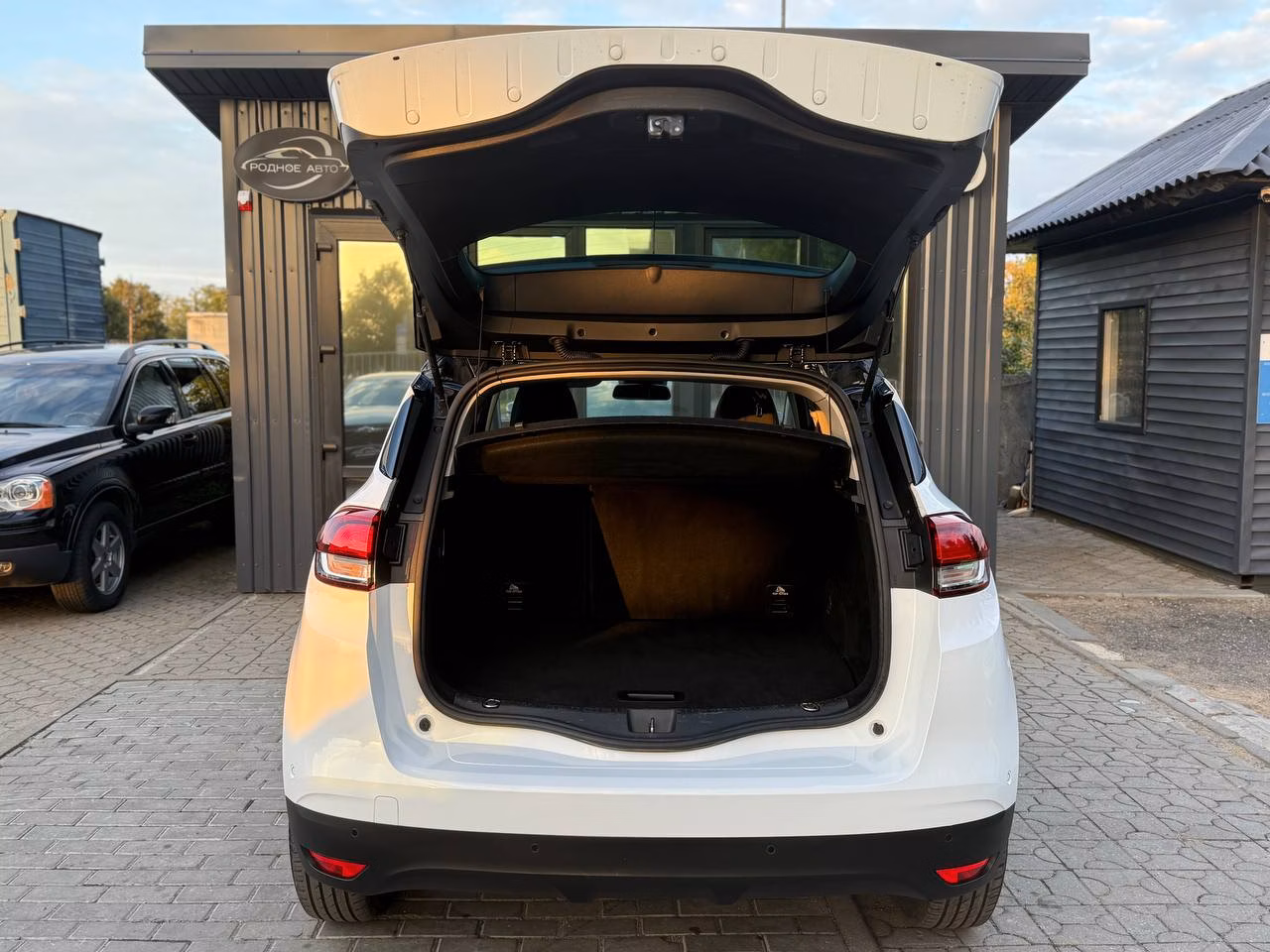 Renault Scenic фото 7