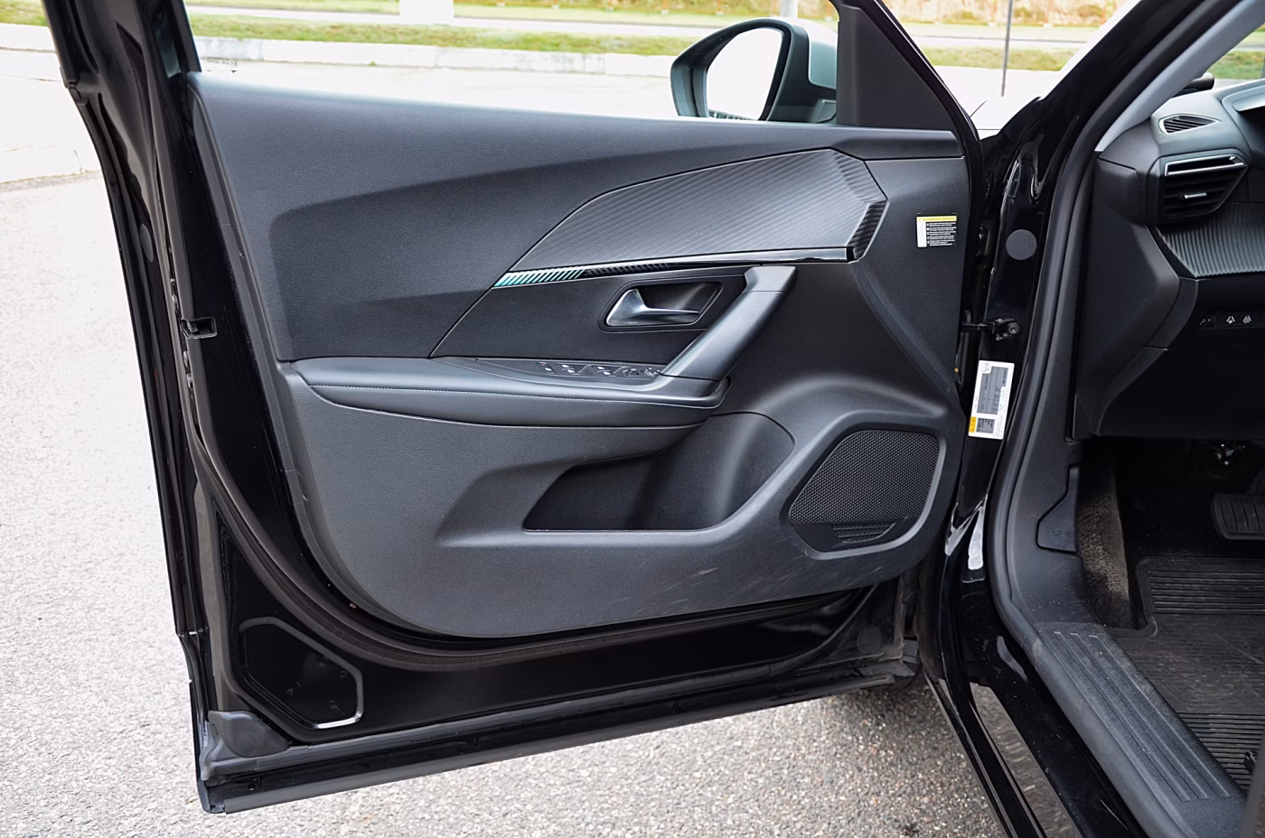 Peugeot 2008 фото 14