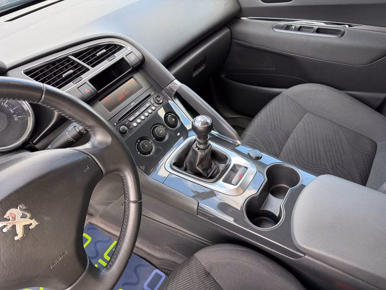 Peugeot 3008 фото 13
