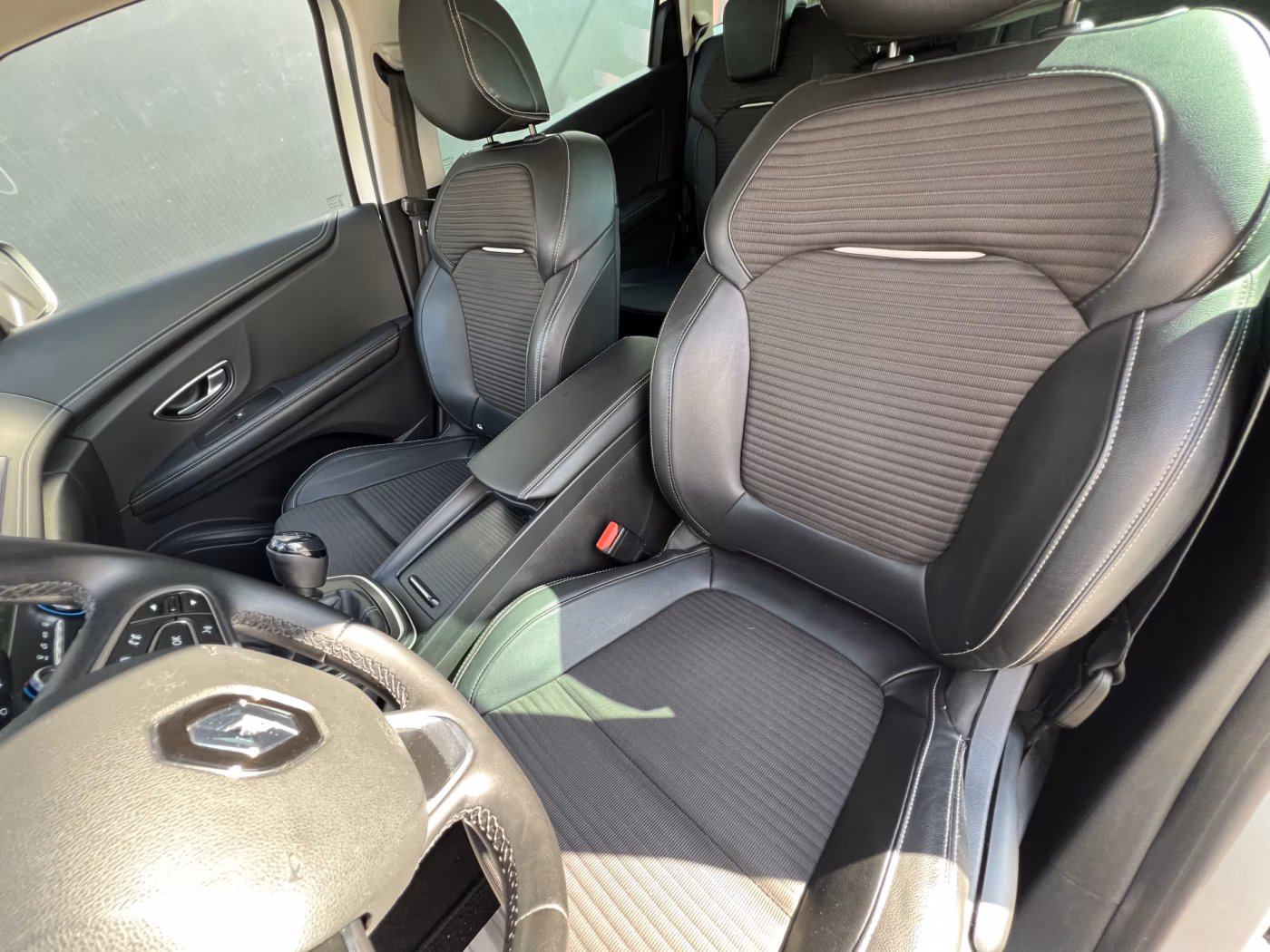 Renault Grand Scenic фото 14