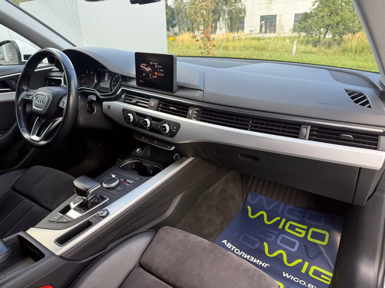 Audi A4 фото 19