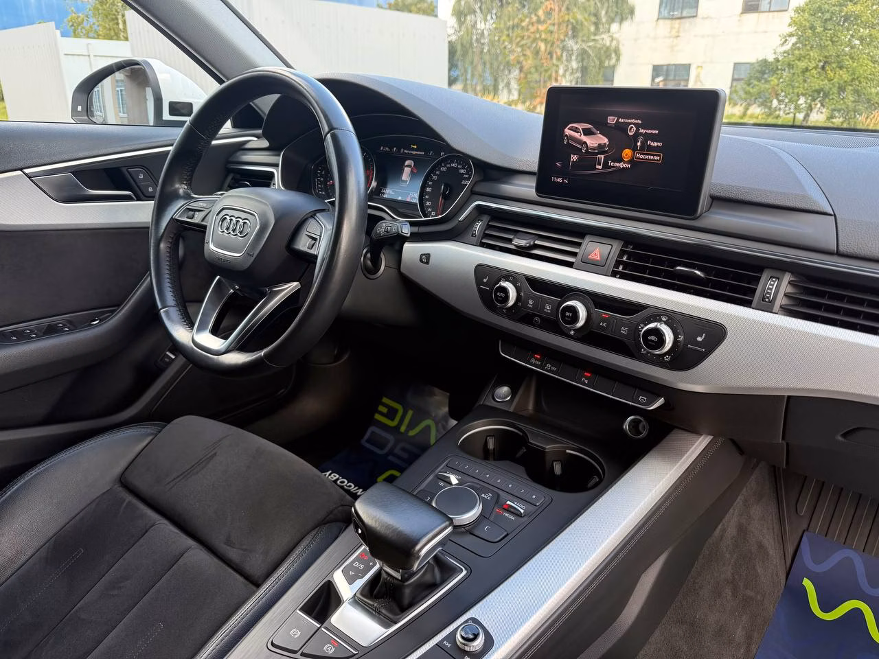 Audi A4 фото 20