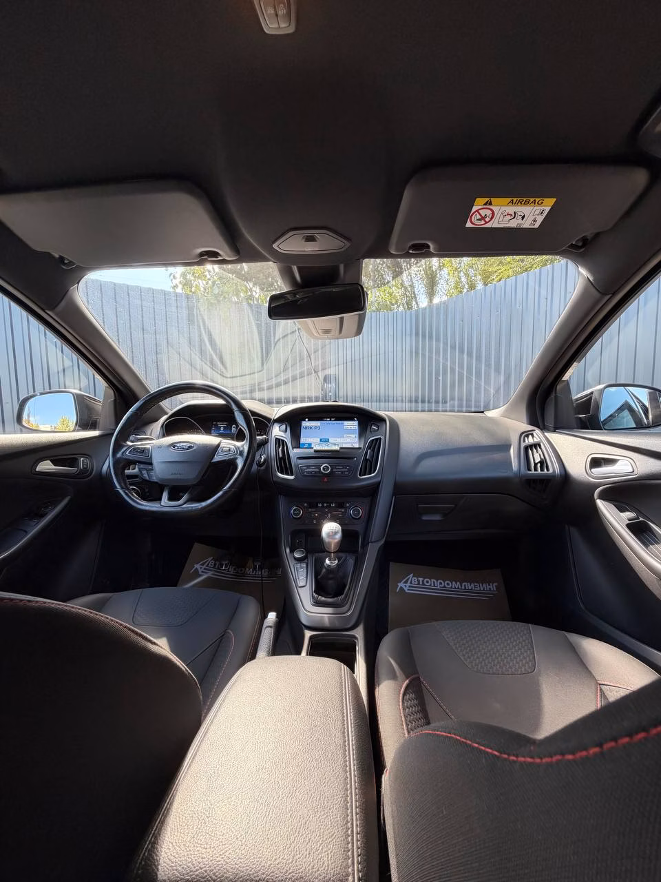 Ford Focus фото 10