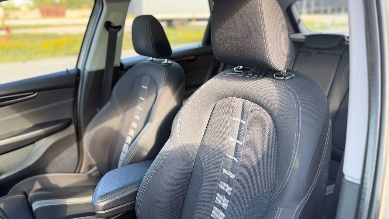 BMW 2 серия Active Tourer фото 10