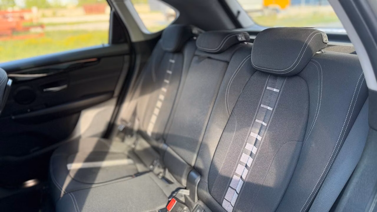 BMW 2 серия Active Tourer фото 11