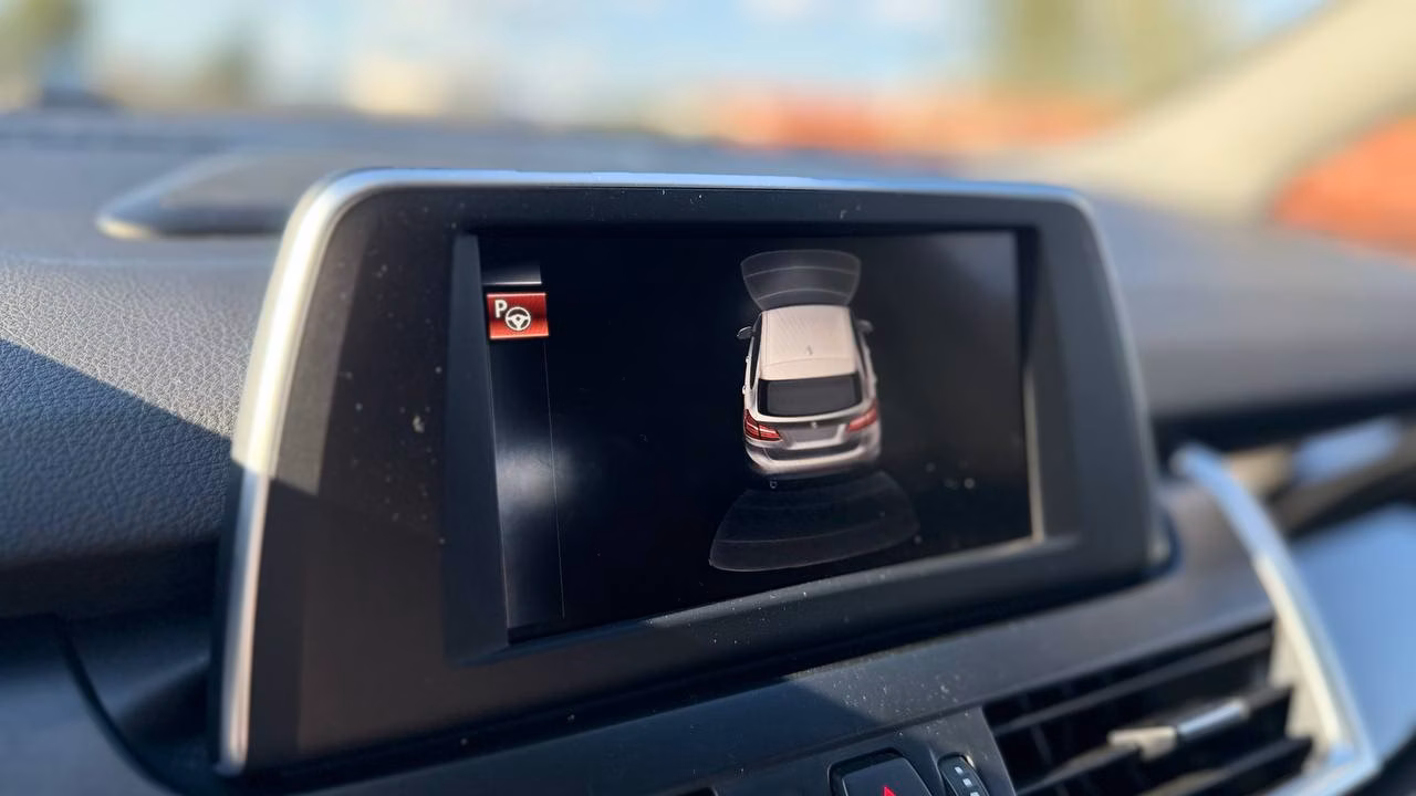 BMW 2 серия Active Tourer фото 15