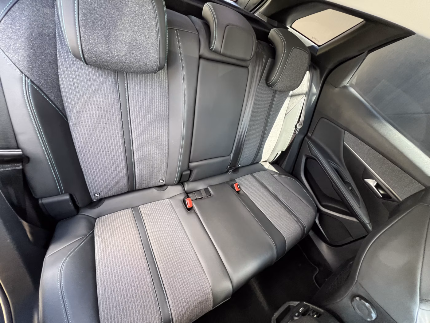 Peugeot 3008 фото 10
