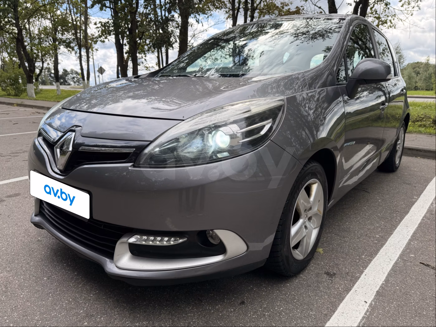 Renault Scenic фото 8