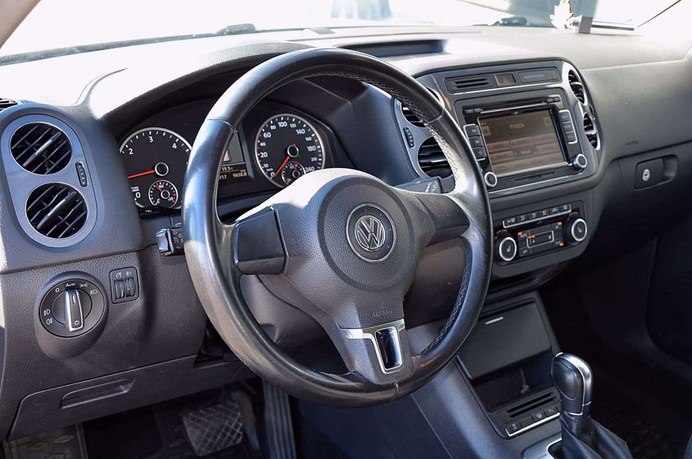 Volkswagen Tiguan фото 15
