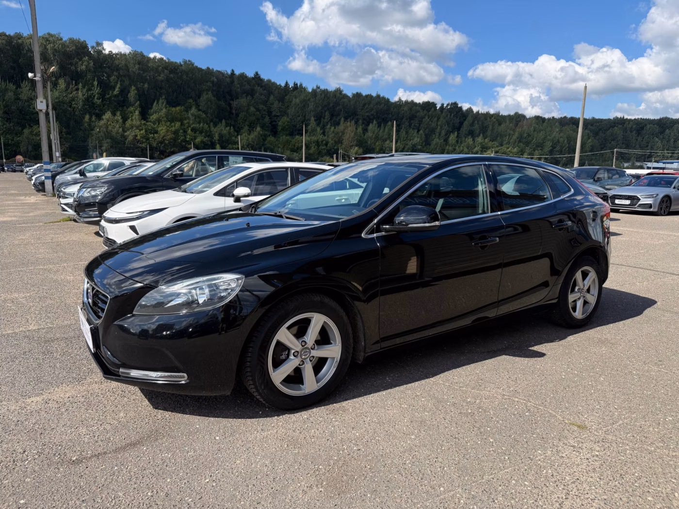 Volvo V40 фото 2