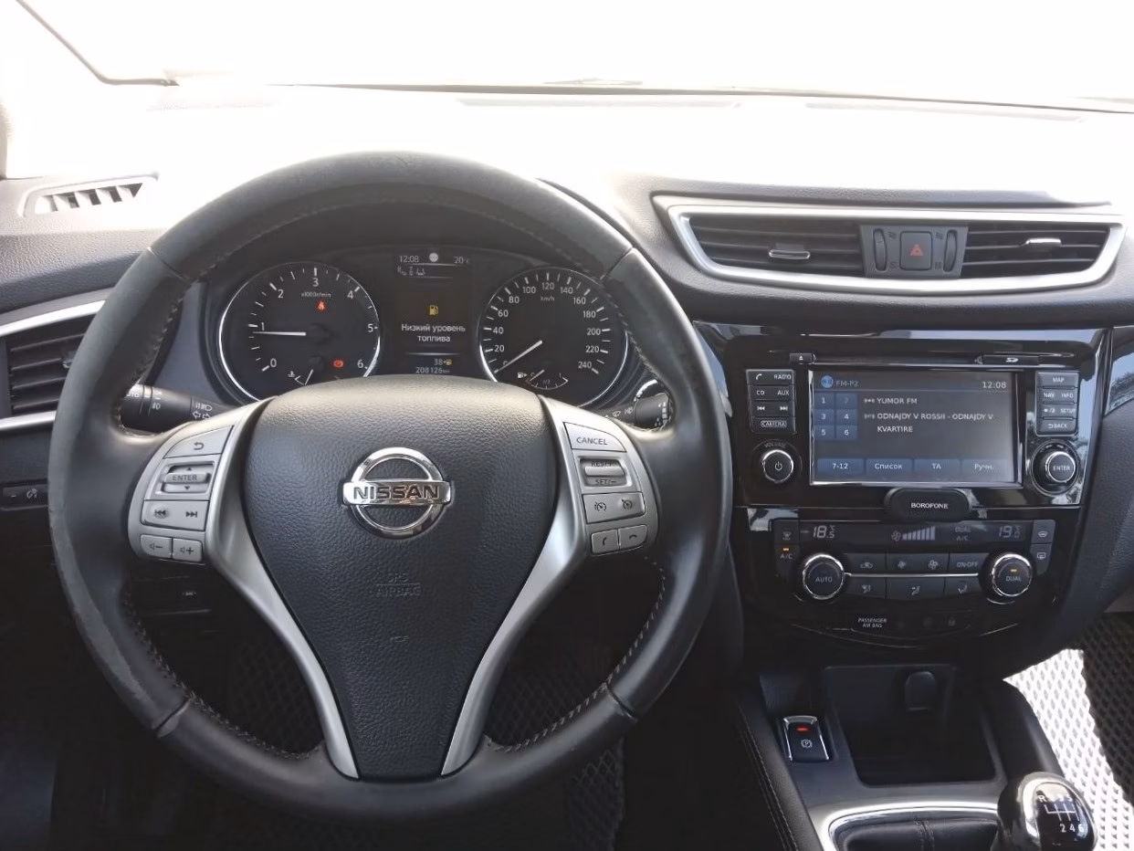 Nissan Qashqai фото 15