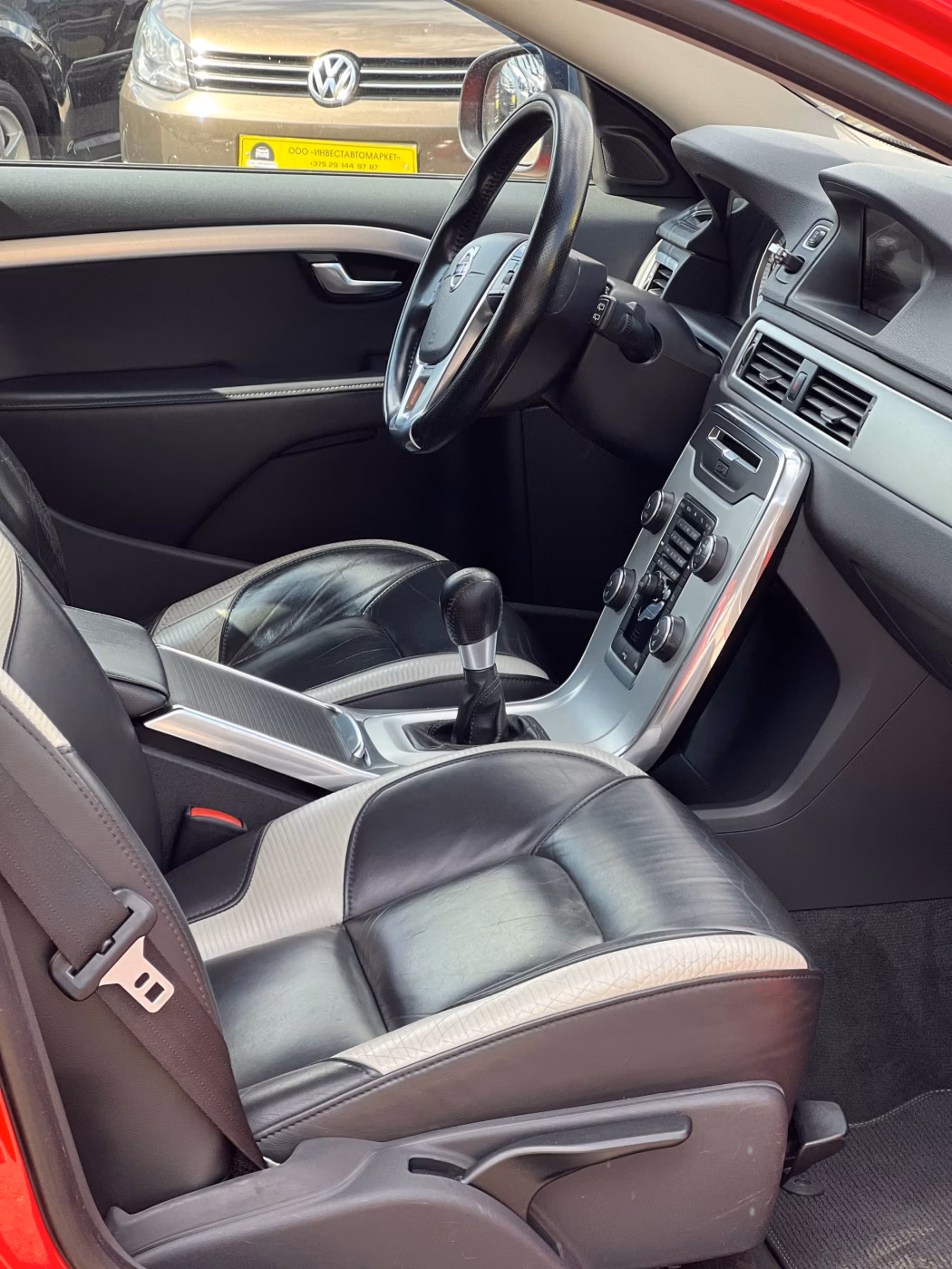 Volvo V70 фото 19