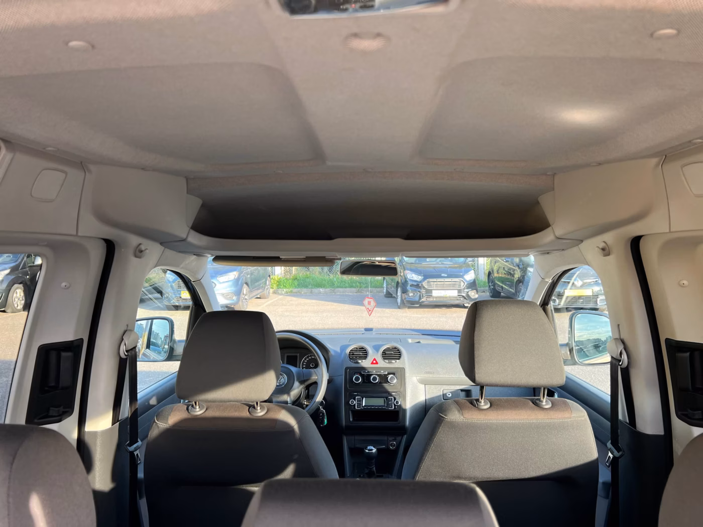 Volkswagen Caddy фото 17