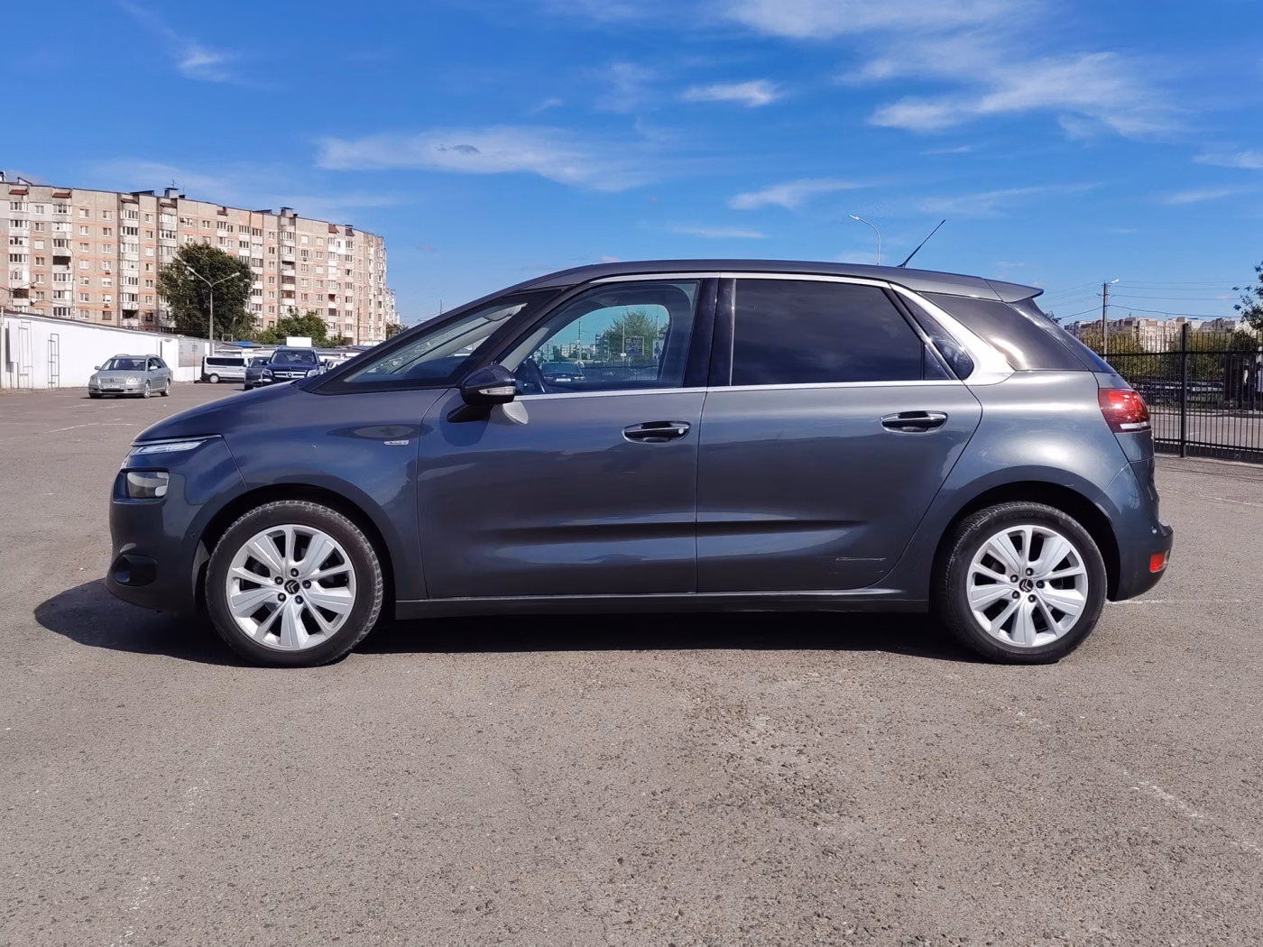 Citroen C4 Picasso фото 4