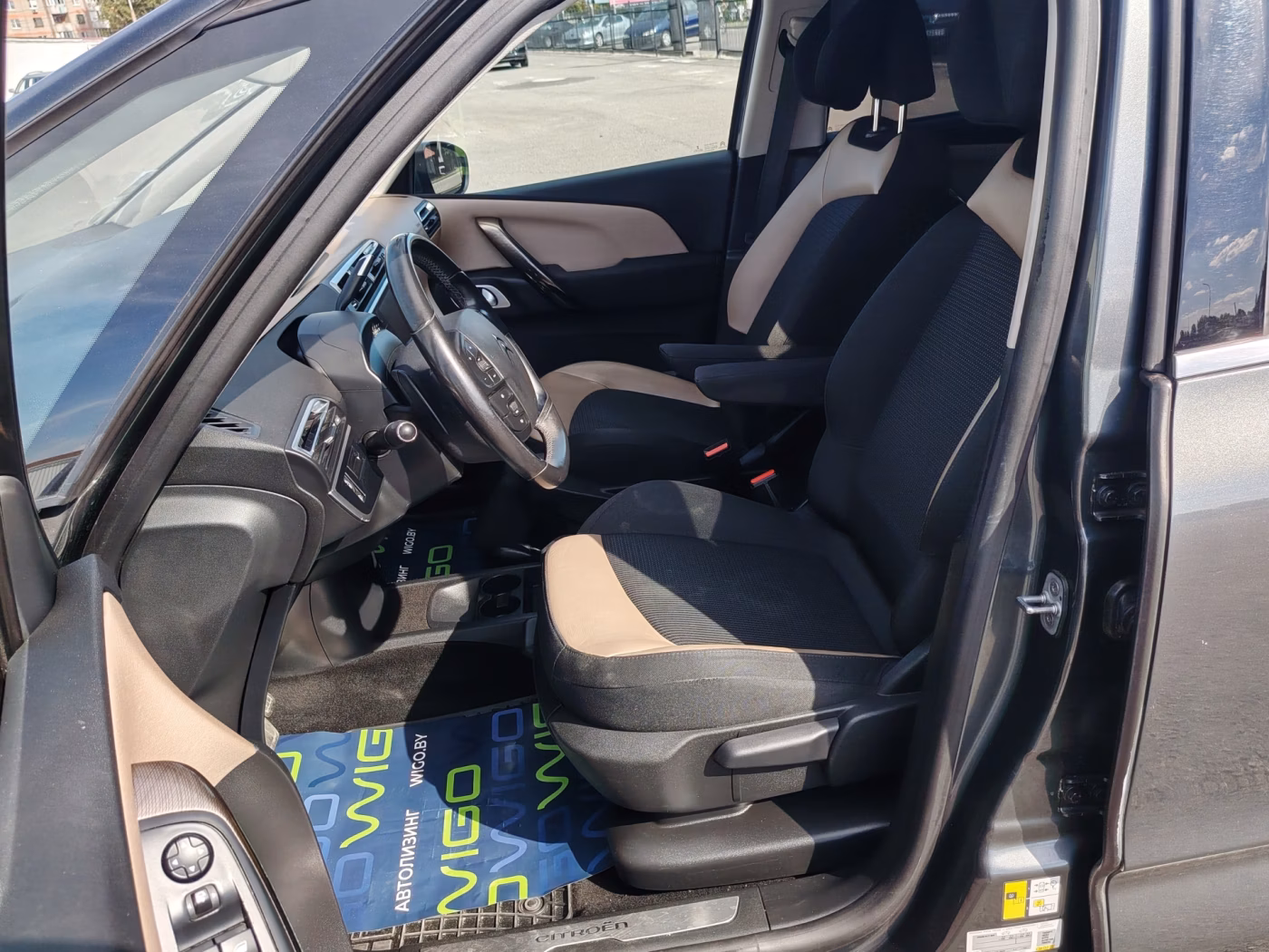 Citroen C4 Picasso фото 8
