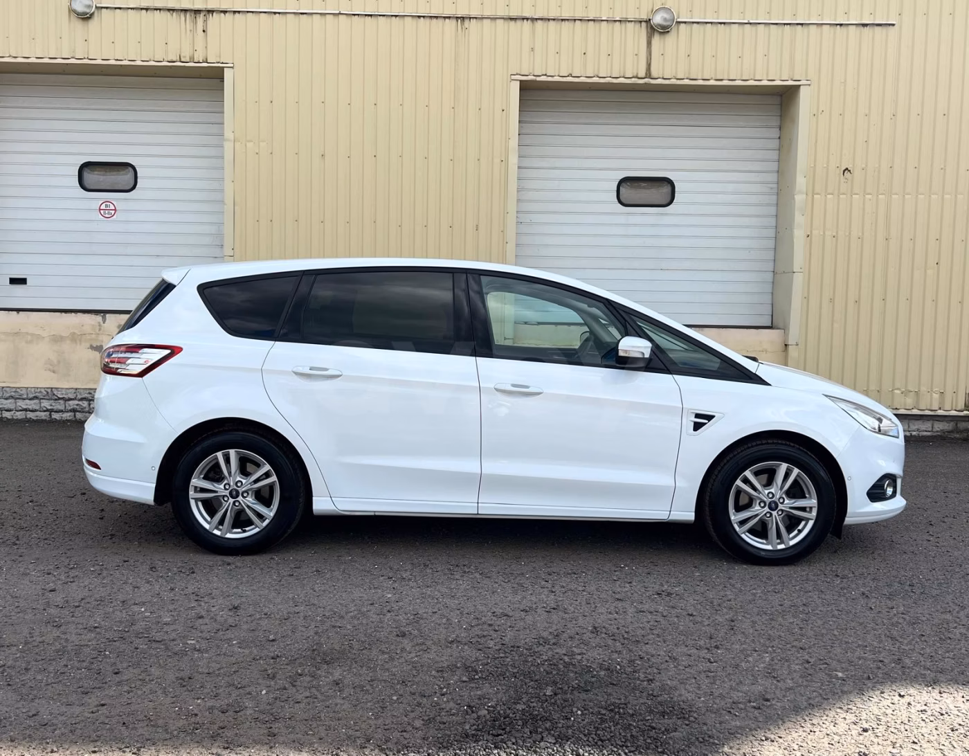 Ford S-MAX фото 5