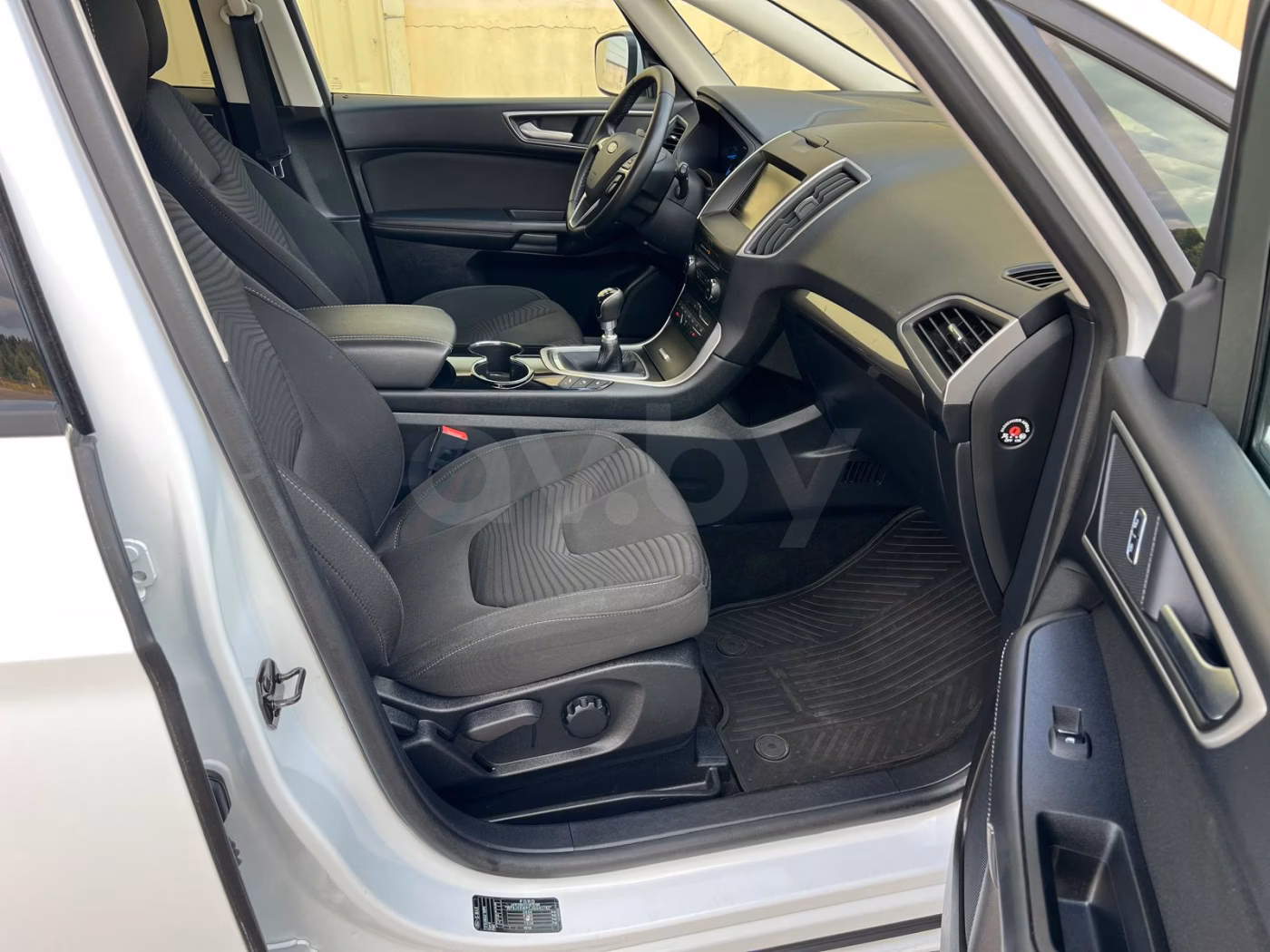 Ford S-MAX фото 16