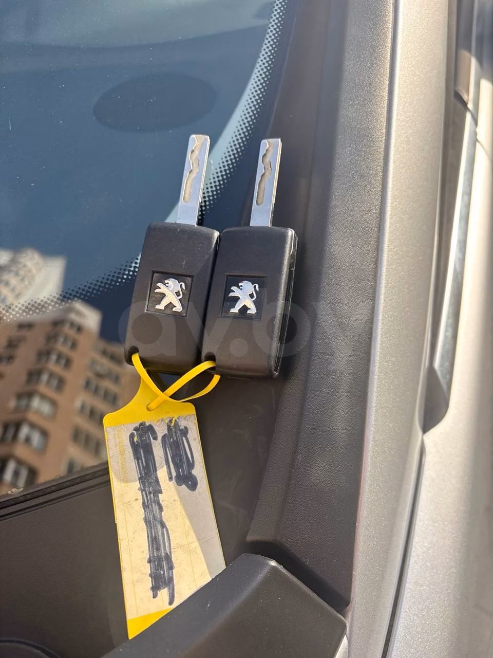 Peugeot 5008 фото 10