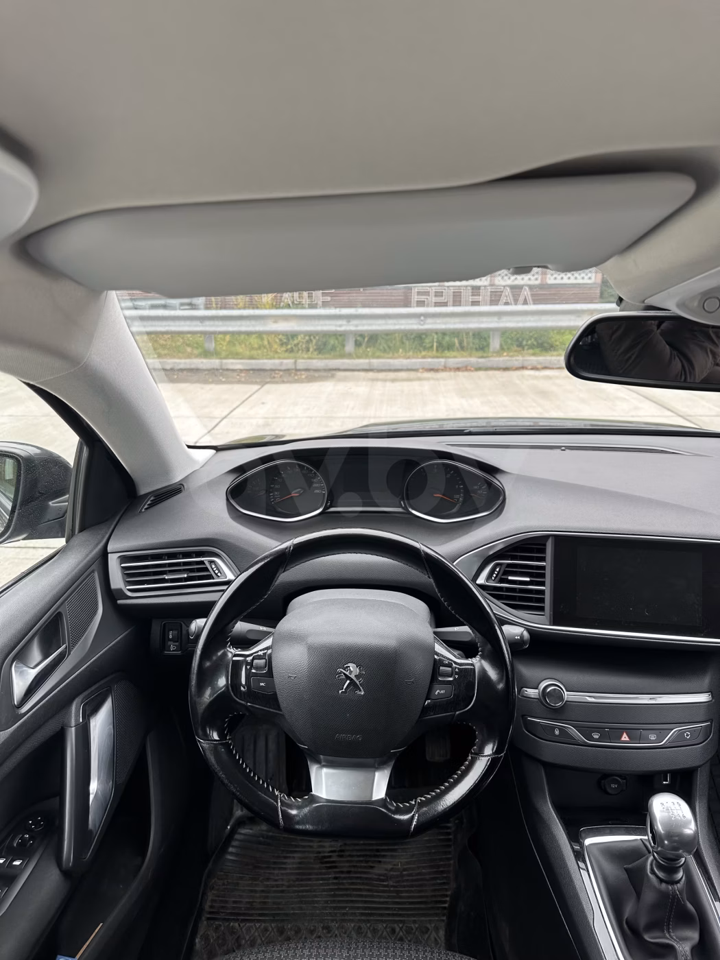 Peugeot 308 фото 10