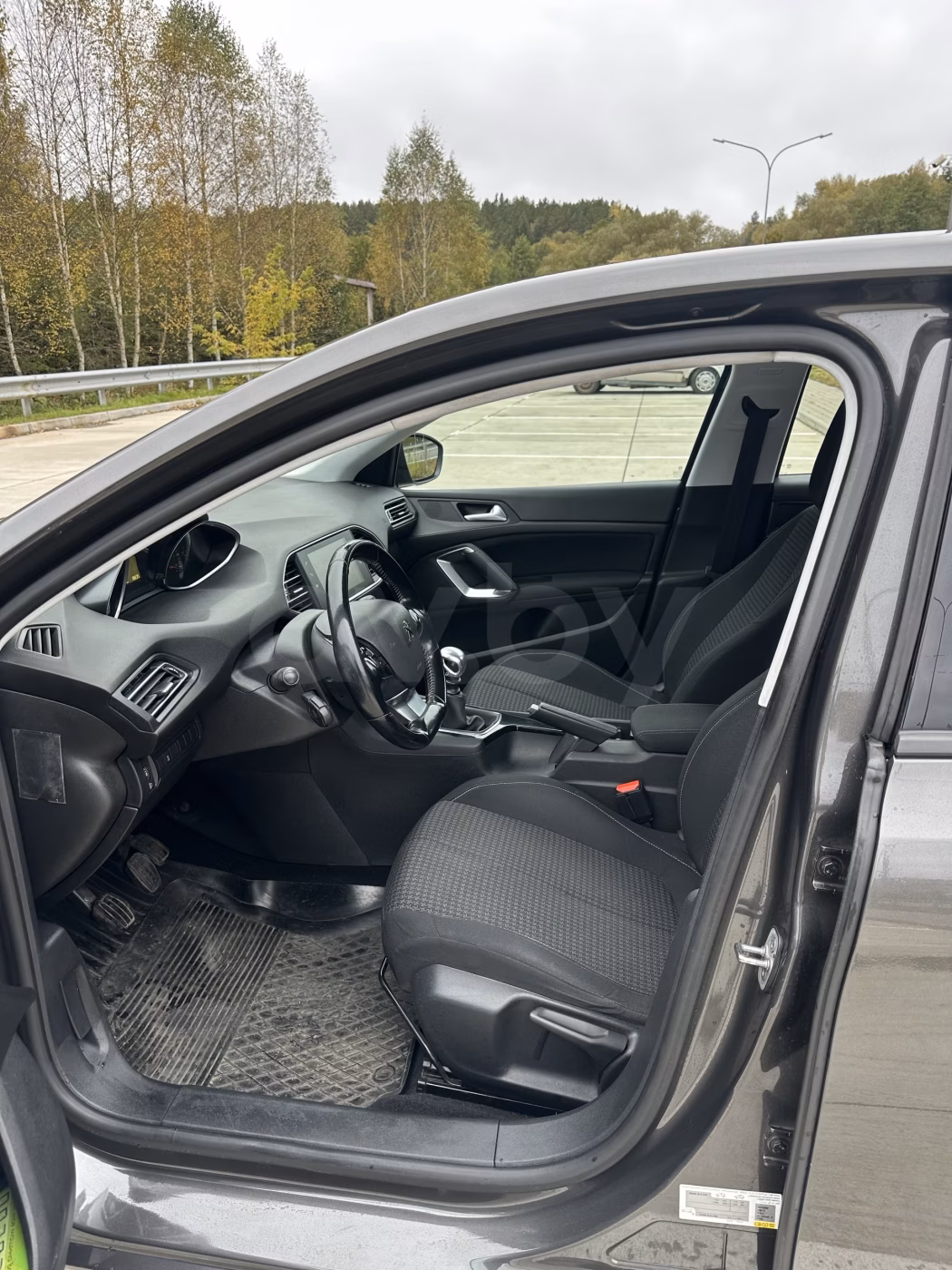 Peugeot 308 фото 11