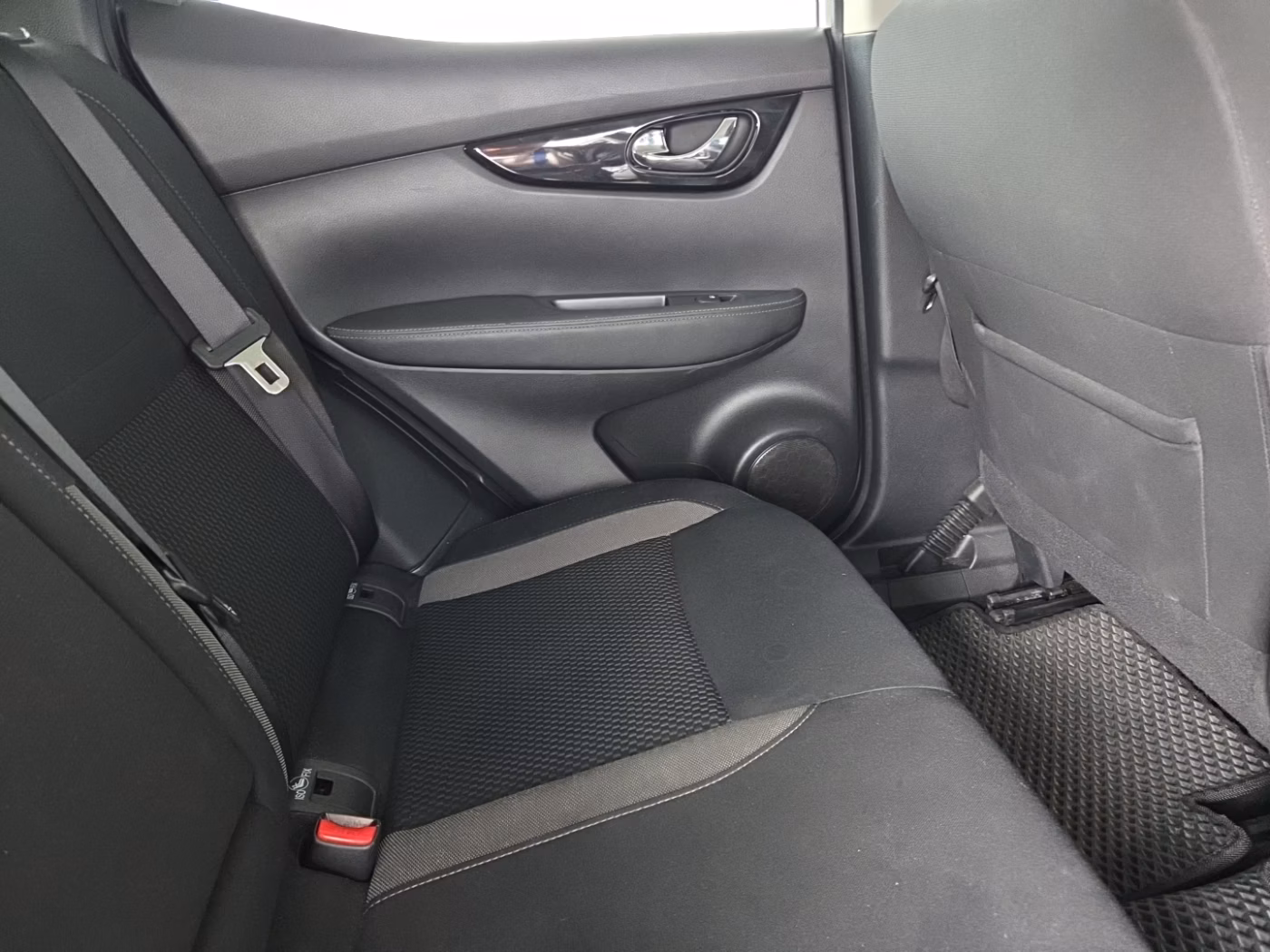 Nissan Qashqai фото 12