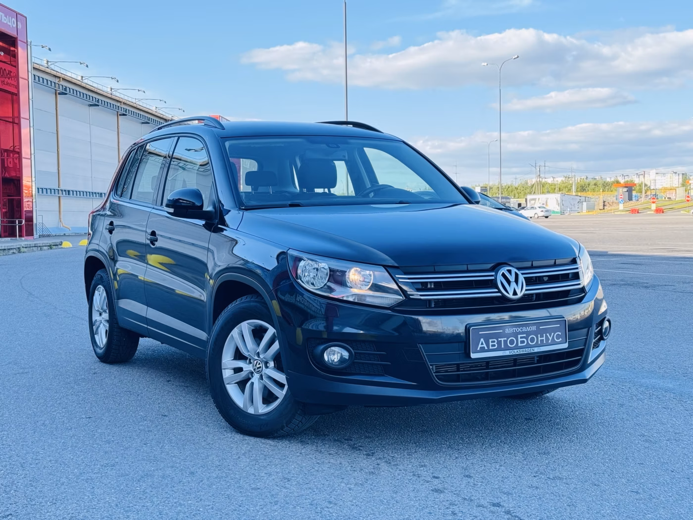 Volkswagen Tiguan фото 3