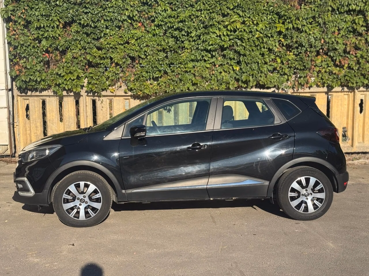 Renault Captur фото 8