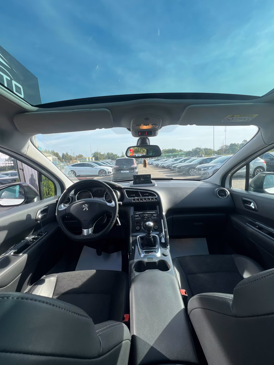Peugeot 3008 фото 16