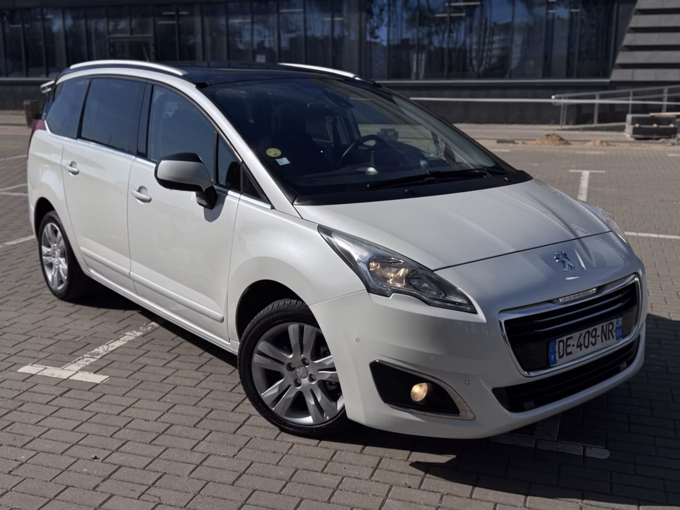 Peugeot 5008