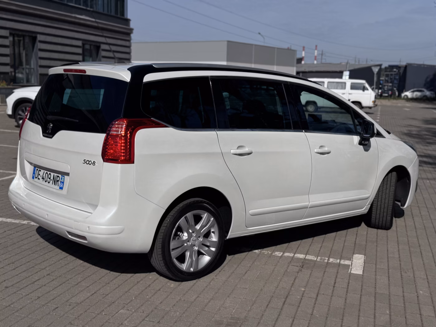 Peugeot 5008 фото 4