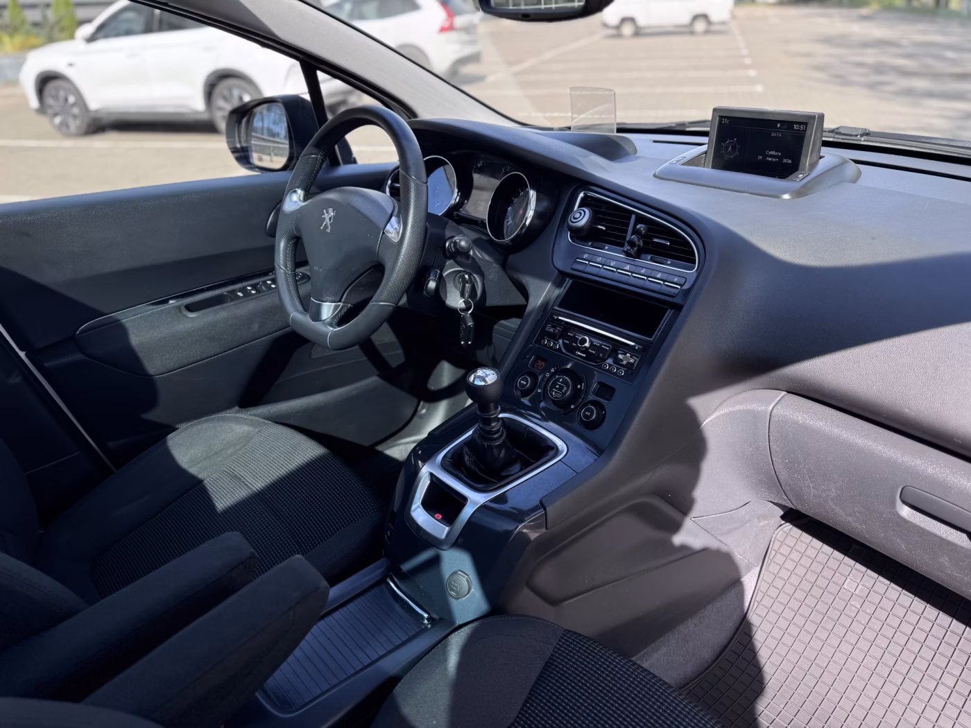 Peugeot 5008 фото 20