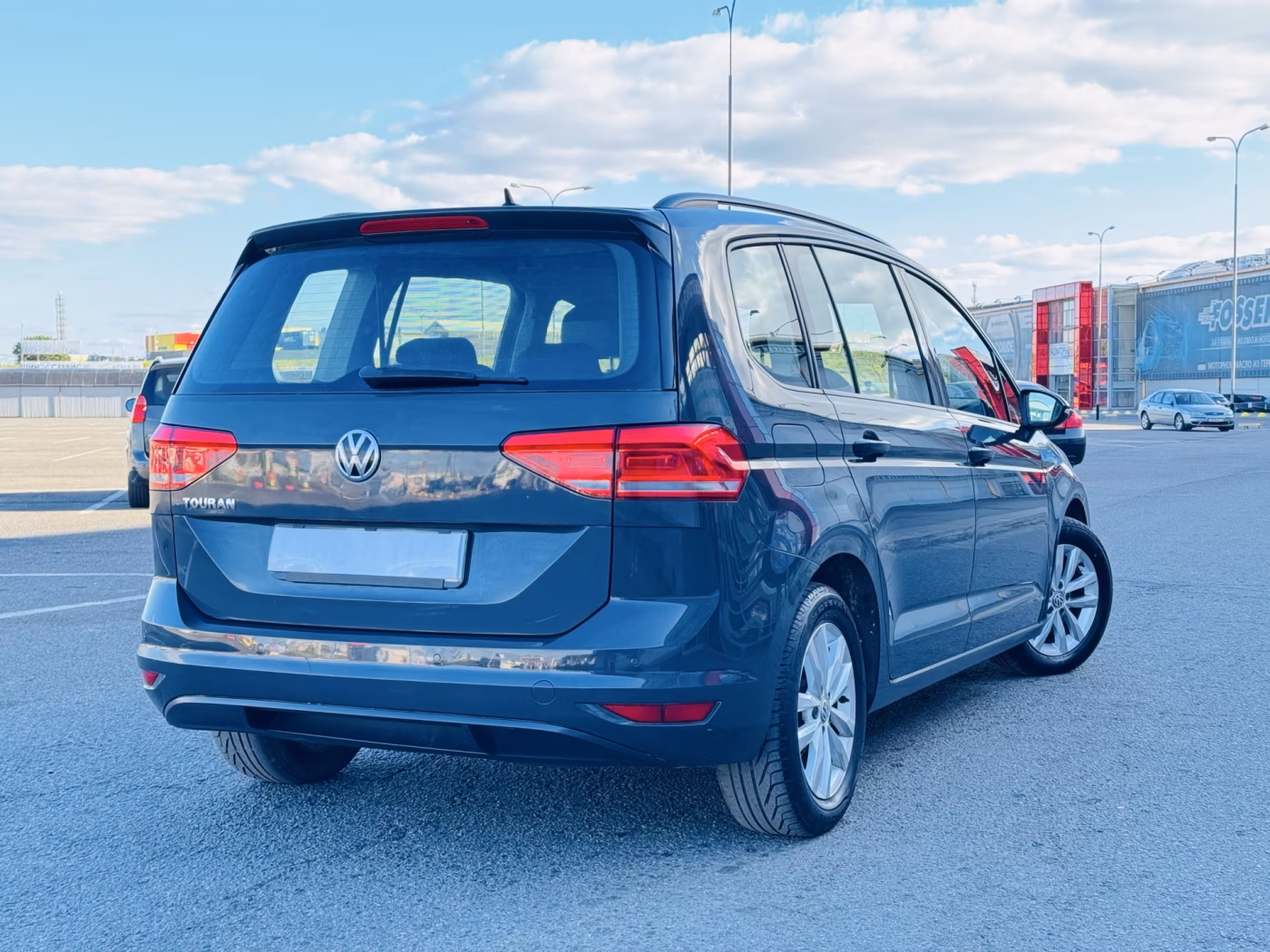 Volkswagen Touran фото 2