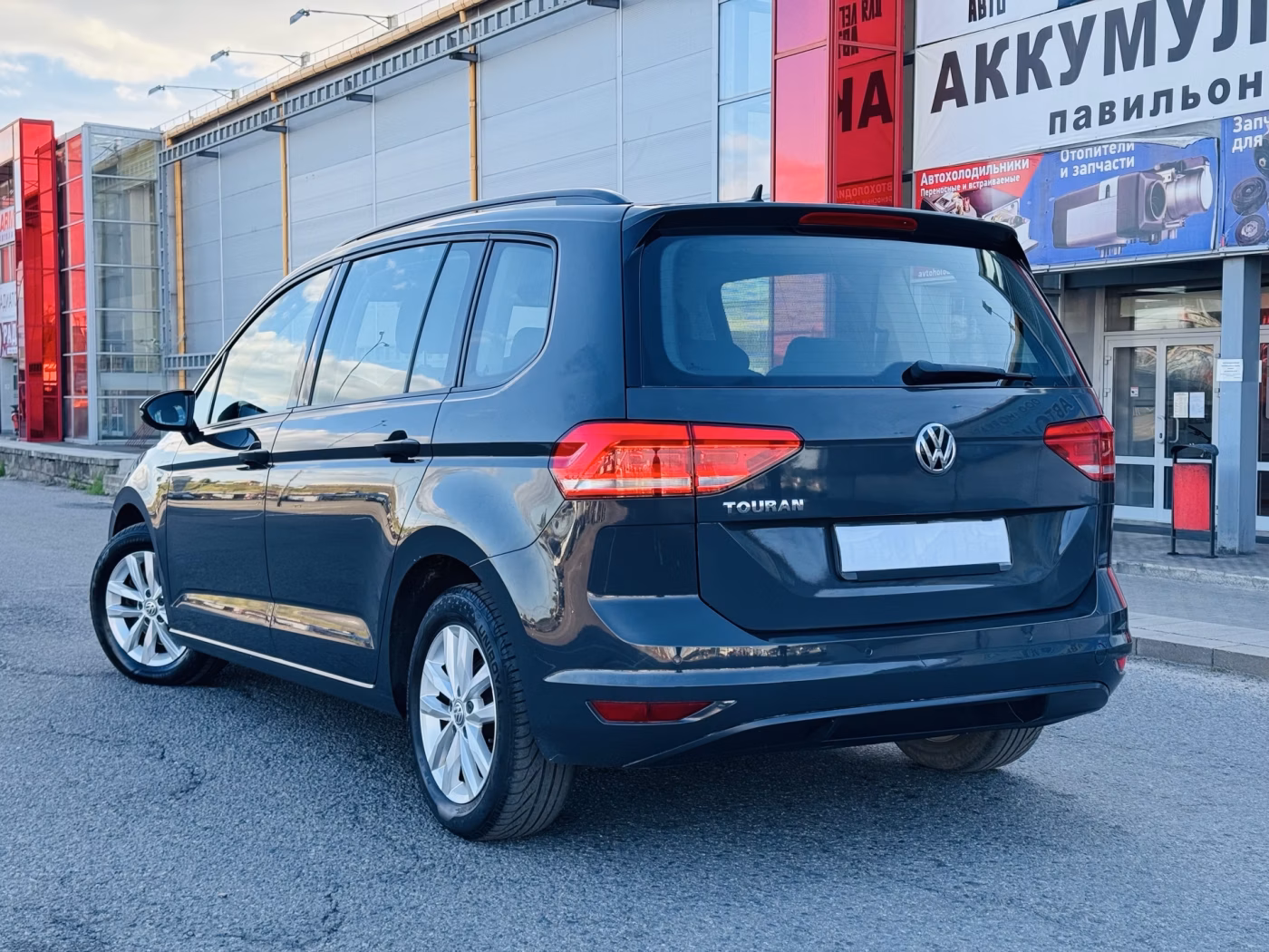 Volkswagen Touran фото 4