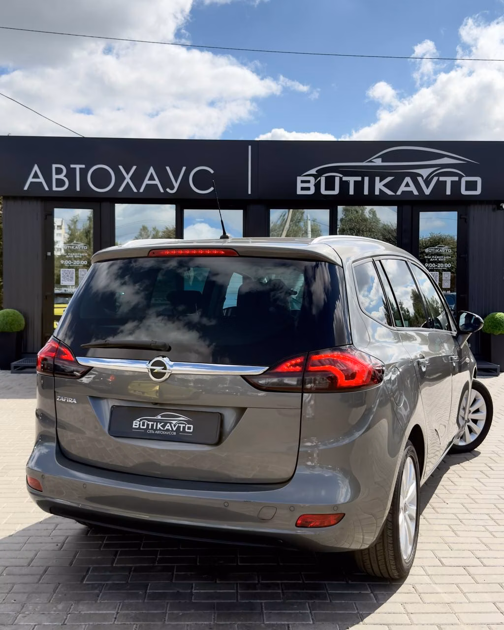 Opel Zafira фото 6