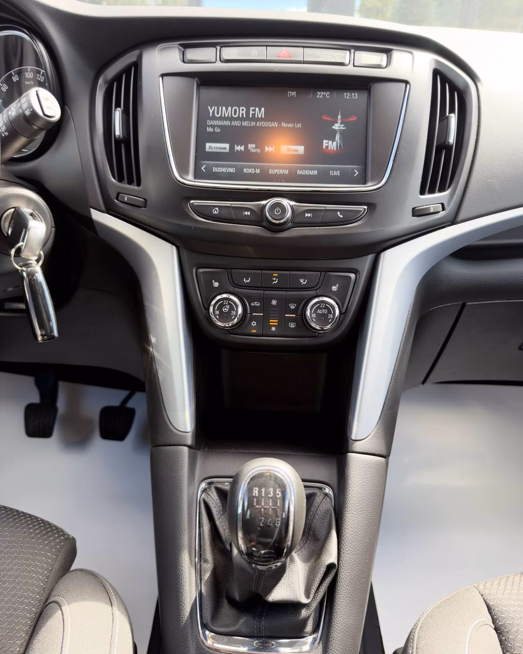 Opel Zafira фото 16