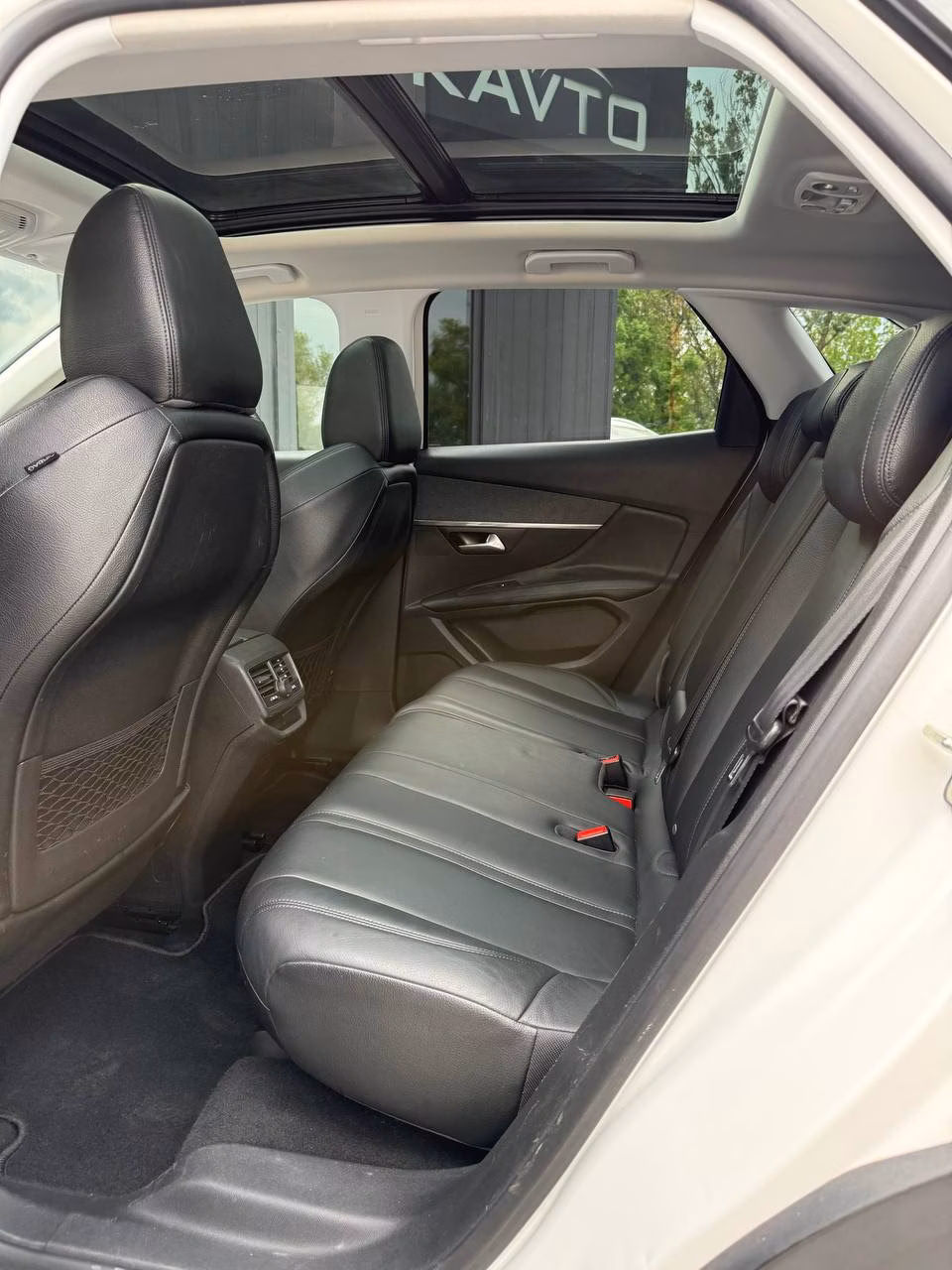 Peugeot 3008 фото 8