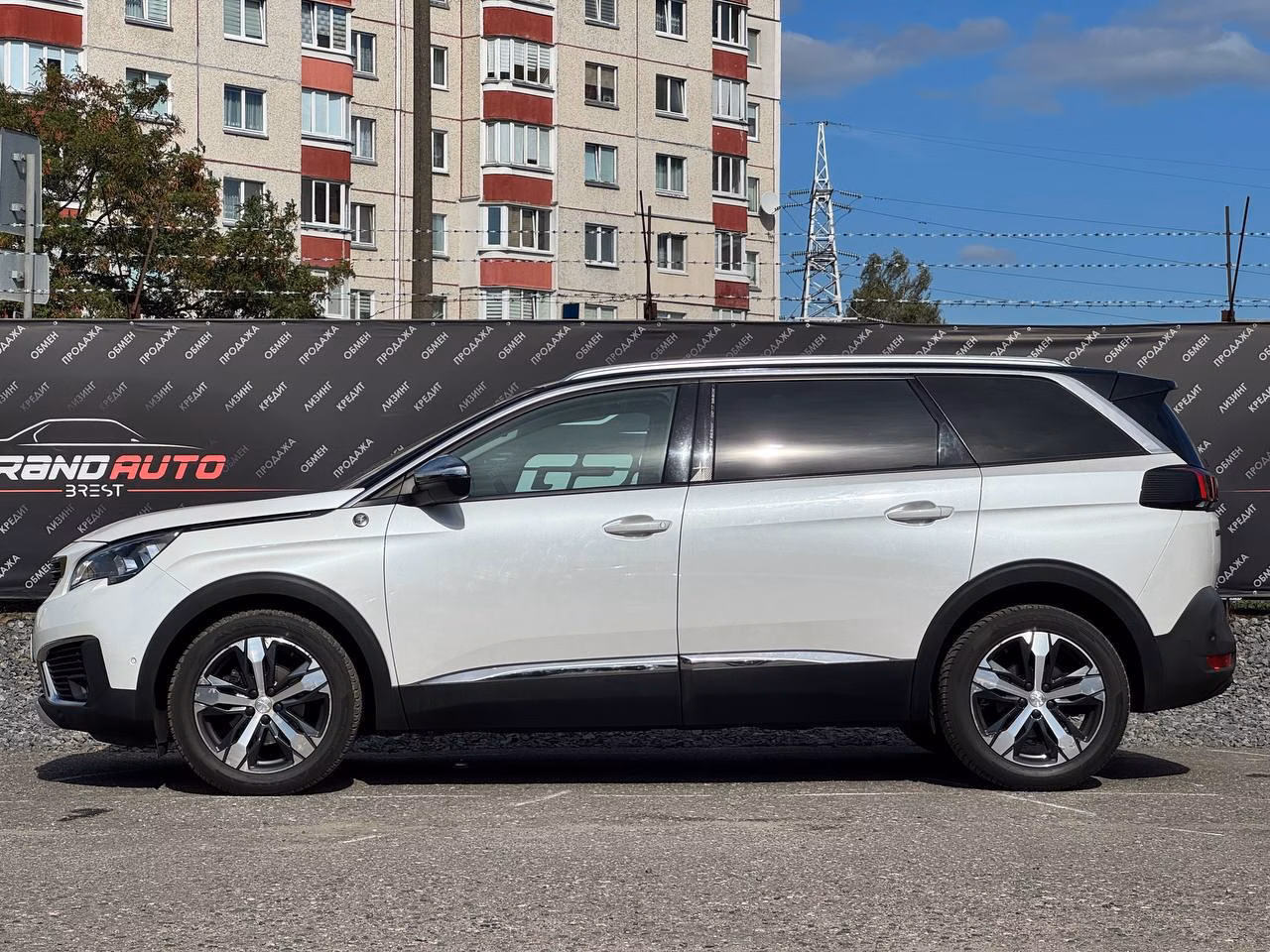 Peugeot 5008 фото 5