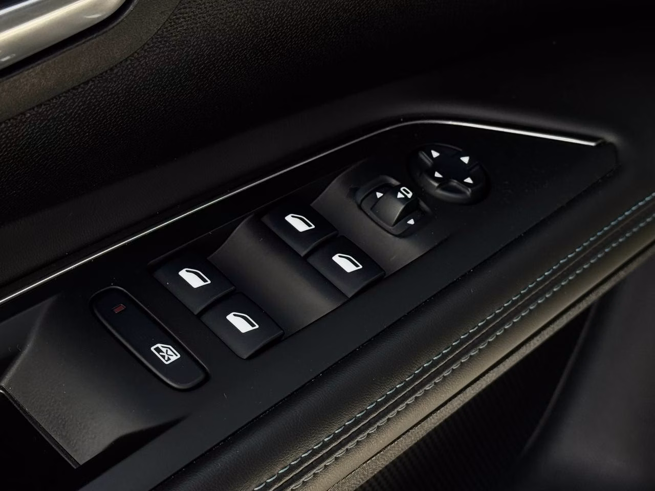 Peugeot 5008 фото 7