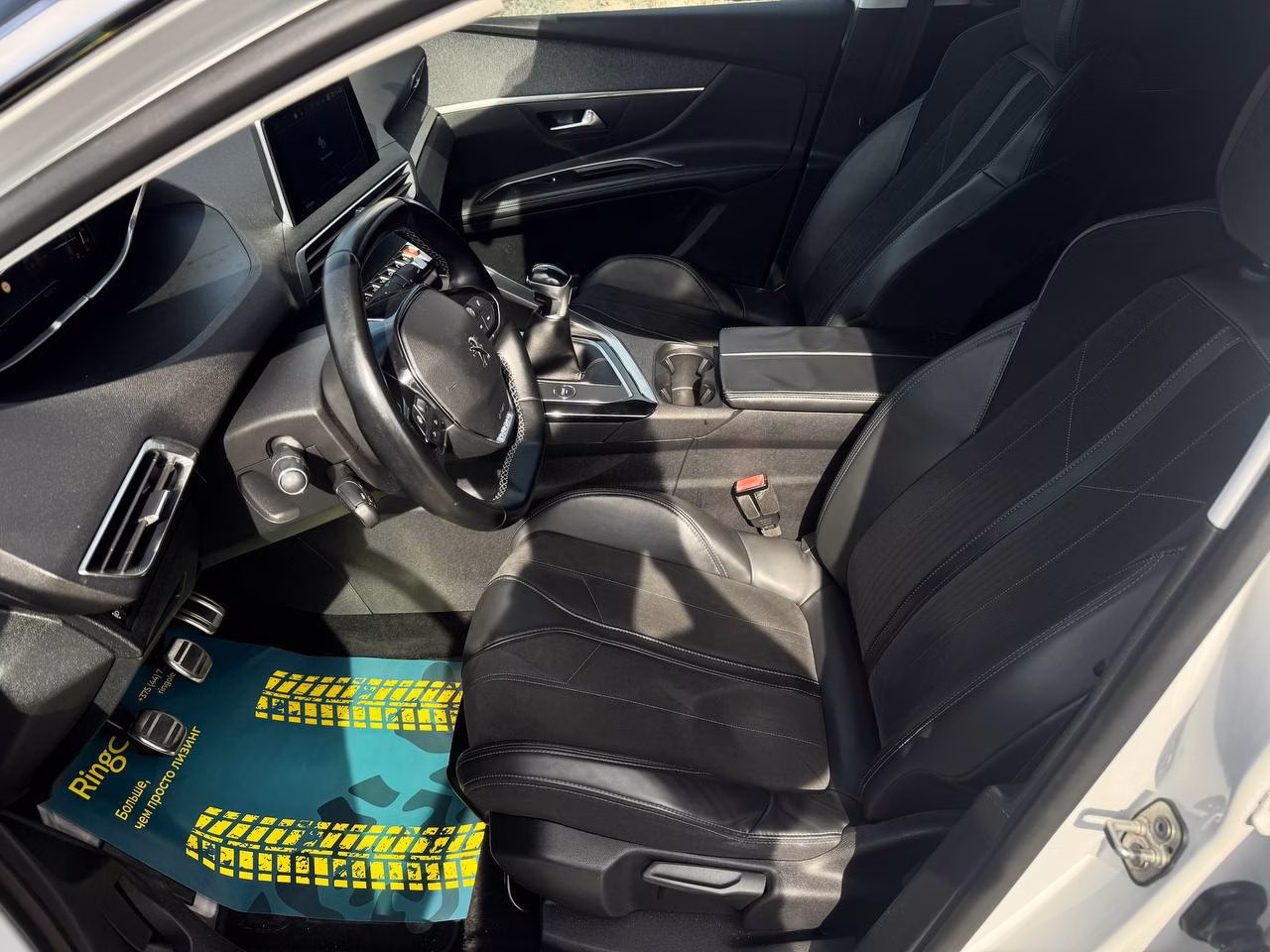 Peugeot 5008 фото 8