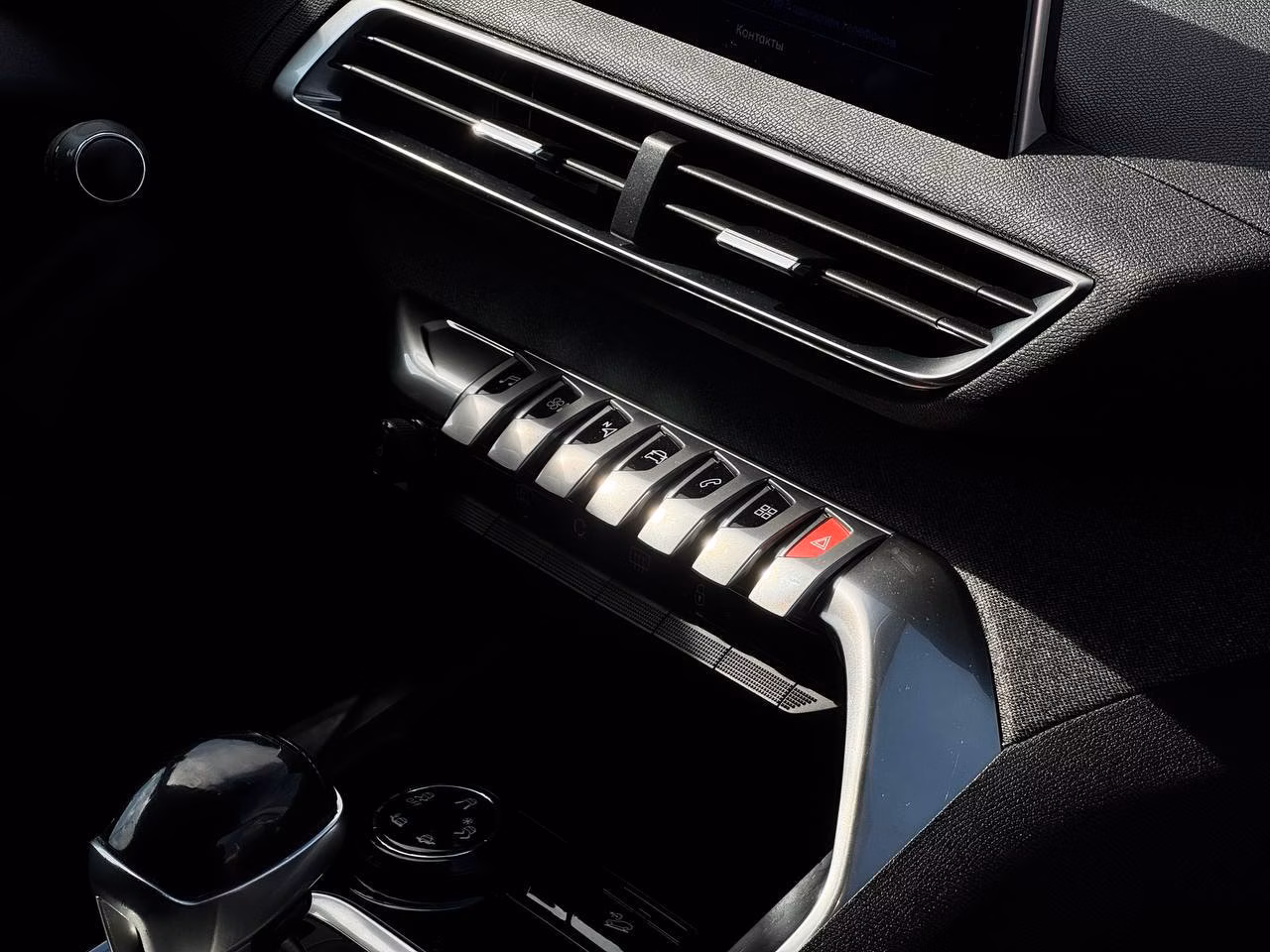 Peugeot 5008 фото 18