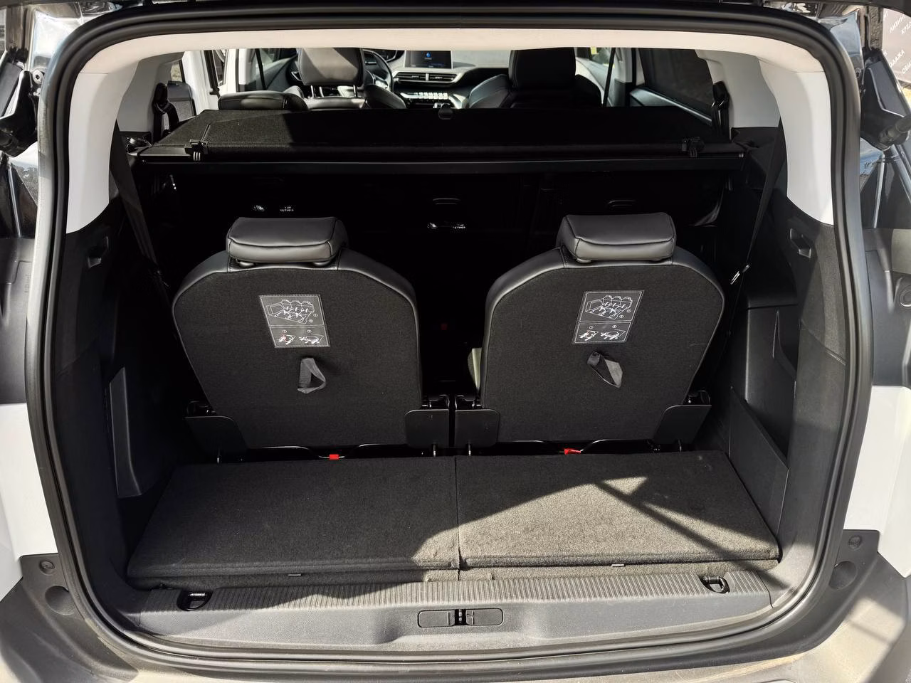 Peugeot 5008 фото 20