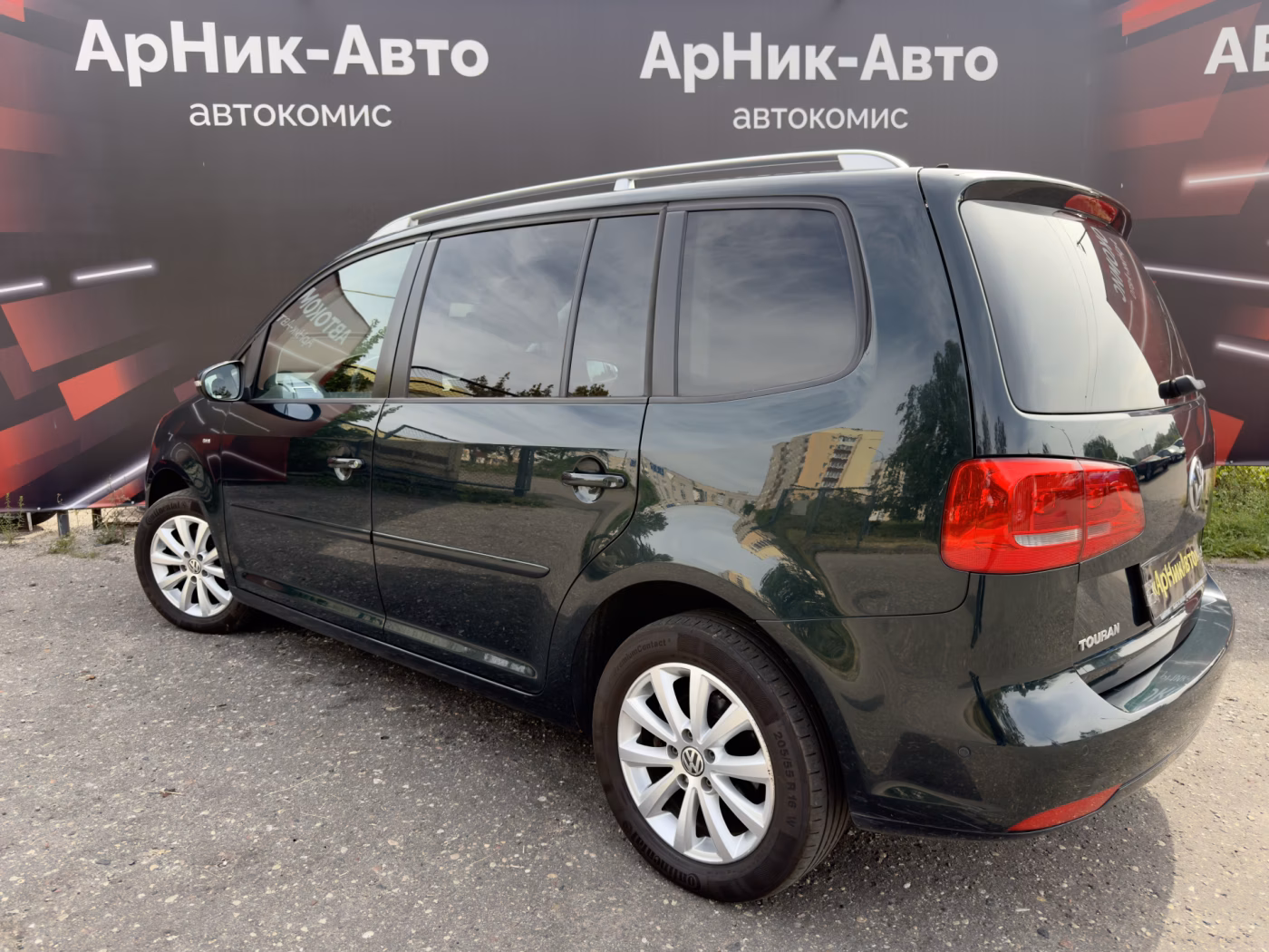 Volkswagen Touran фото 6