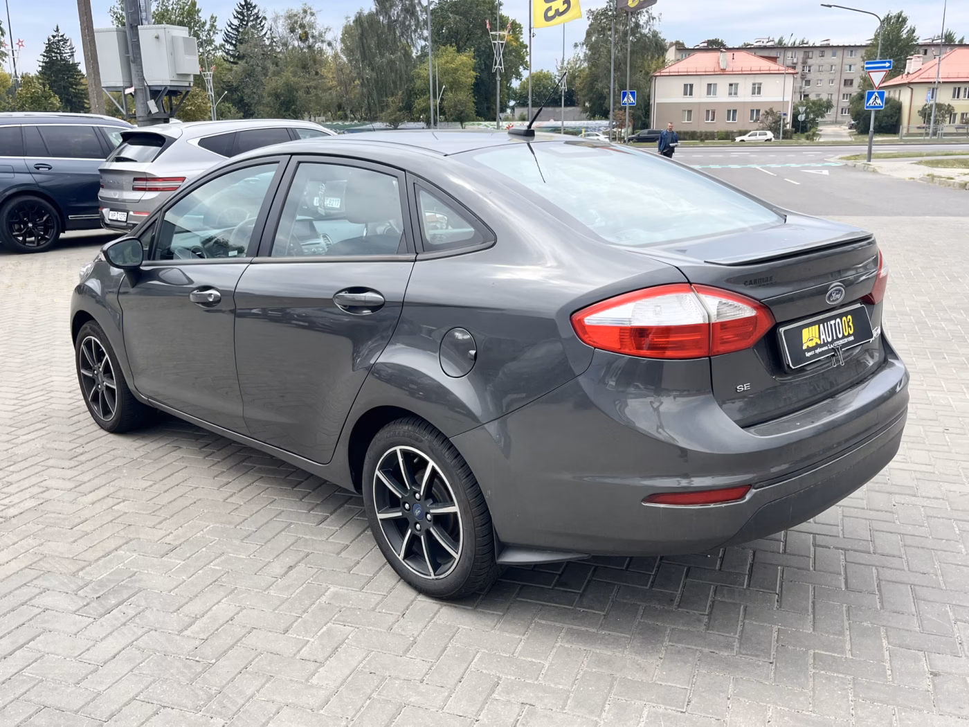 Ford Fiesta фото 8