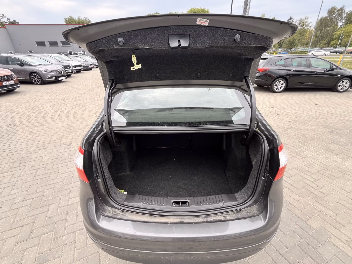 Ford Fiesta фото 10