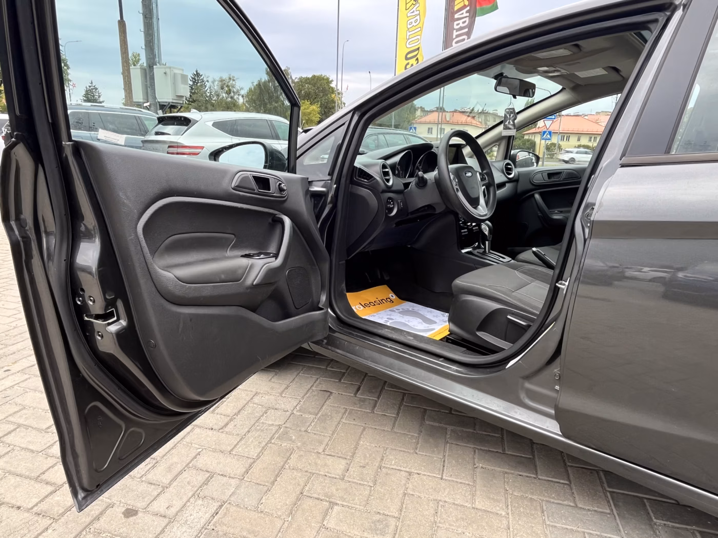 Ford Fiesta фото 17