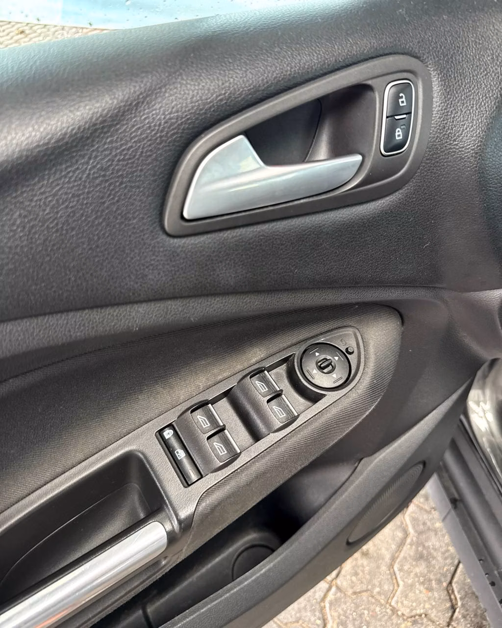 Ford C-MAX фото 9