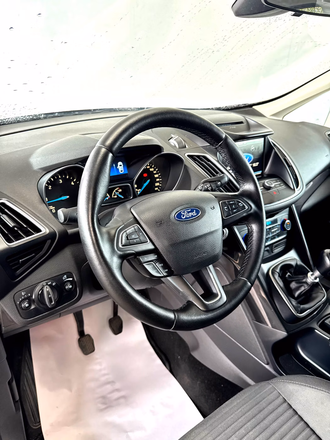 Ford C-MAX фото 10